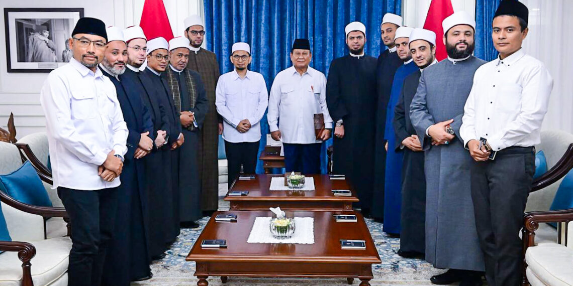 Presiden Prabowo Sambut Ustaz Adi Hidayat dan Delegasi Al Azhar Kairo di Istana Jakarta