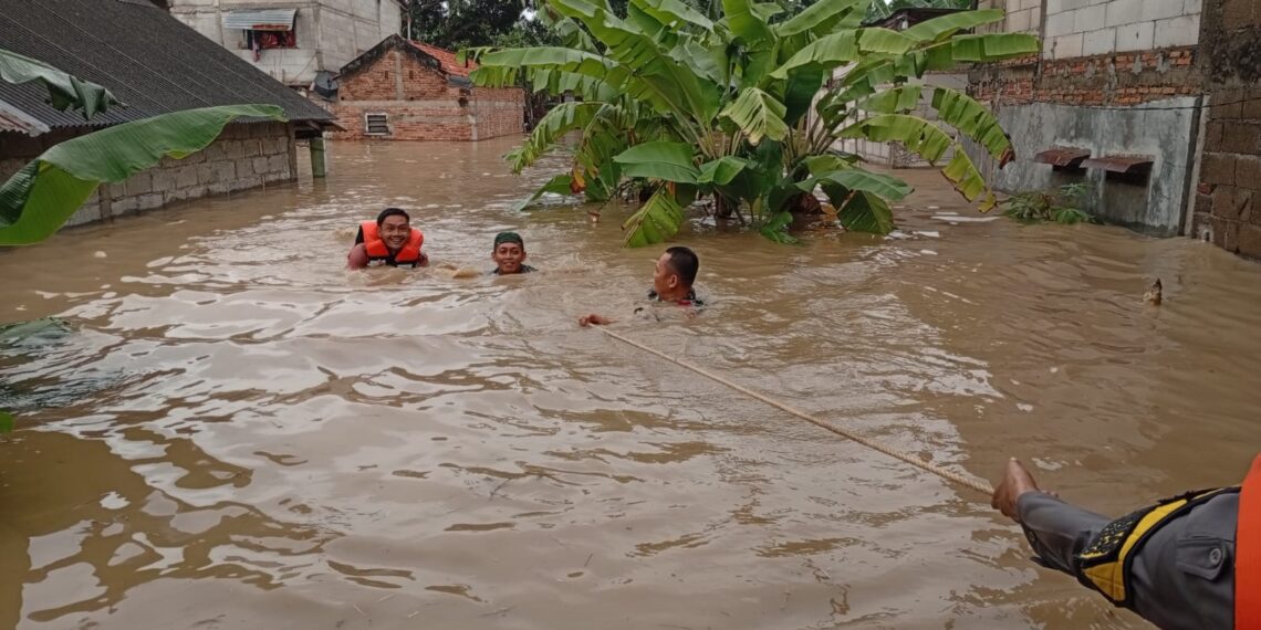 Tinggi Muka Air Meningkat, KP2C Keluarkan Peringatan Siaga di Bekasi