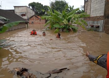 Tinggi Muka Air Meningkat, KP2C Keluarkan Peringatan Siaga di Bekasi