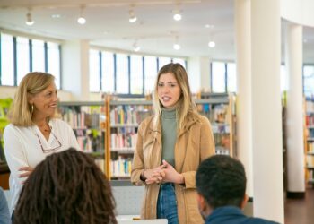 “Sukses di Kampus dan Beyond: 10 Soft Skill yang Harus Dipersiapkan Sebelum Masuk Kuliah”