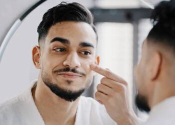 Benarkah Kulit Lebih Sehat Saat Tinggal di Luar Negeri? Ini Penjelasan Ahli