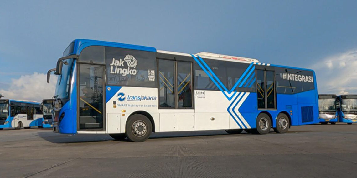 “Sentuhan Manis di Hari Kartini: Transjakarta Hadirkan Tarif Rp 1 Khusus Perempuan”