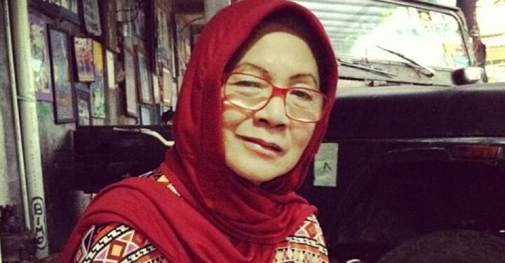 “Bunda Iffet, Rock n’ Roll Mom yang Berjasa Besar bagi Dunia Musik Indonesia”