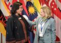 Menkeu Sri Mulyani Bahas Kerja Sama Transisi Energi dengan Presiden EIB di Washington D.C.