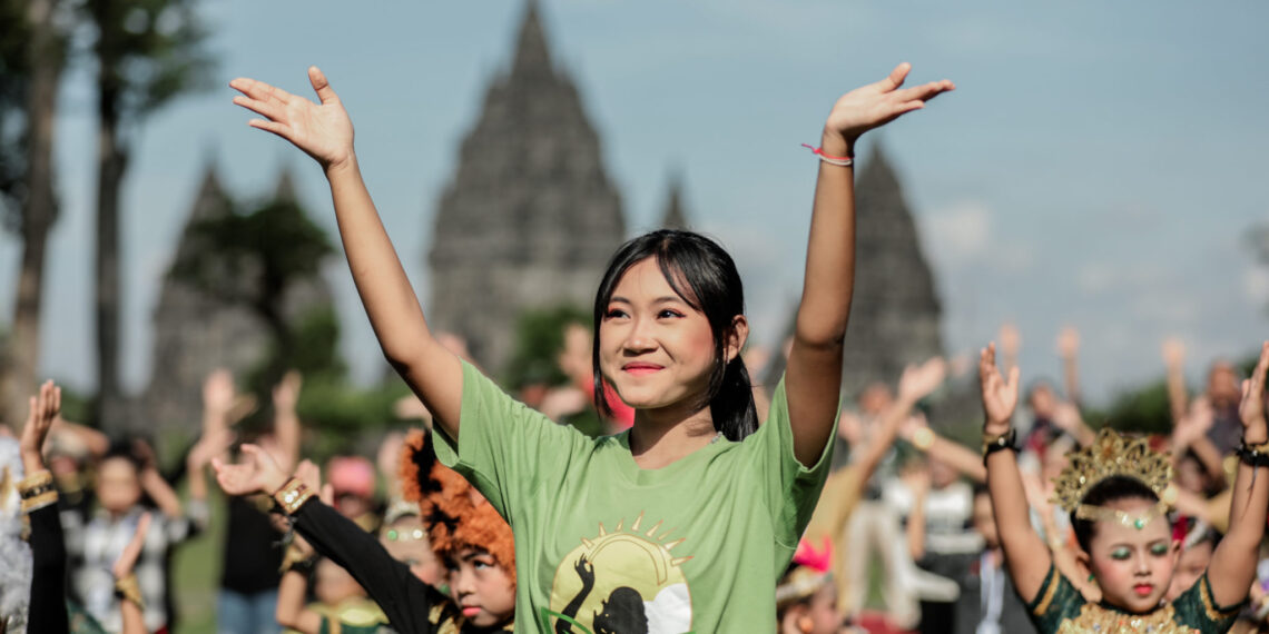 Tari dan Harmoni di Candi Prambanan: 426 Penari Klaten Tampilkan Parade Budaya Spektakuler
