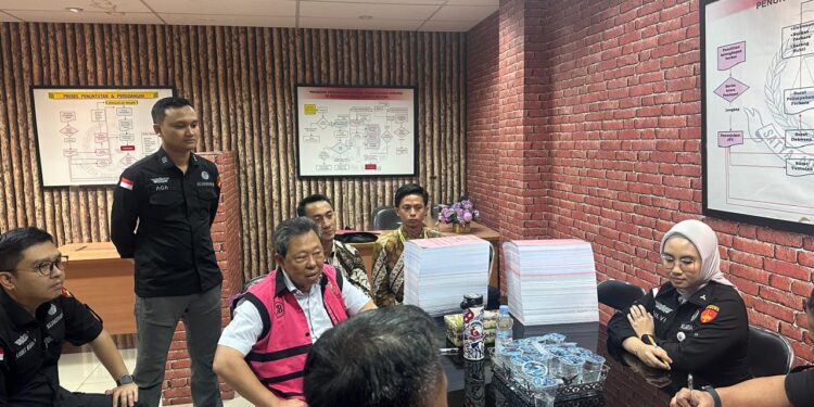 Kejagung Dalami Dugaan Korupsi Tata Niaga Timah, Periksa Keluarga Tersangka Hendry Lie