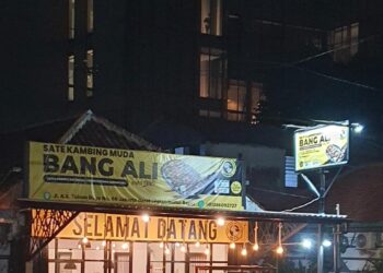 Wisata Kuliner Jakarta: Sate Kambing Bang Ali Petamburan Jadi Favorit Pecinta Daging
