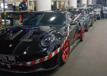 Kejagung Sita 3 Mobil Mewah dan 2 Kapal Milik Tersangka Kasus Suap Ekspor Minyak Goreng