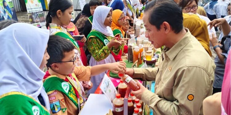 Murid Kelas 4 SD Ini Sukses Budidayakan Maggot dari 46 Ton Sampah Organik