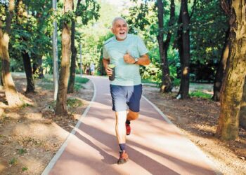 Rahasia Panjang Umur dari Orang Berusia 100 Tahun, Bisa Tetap Bugar Tanpa ke Gym