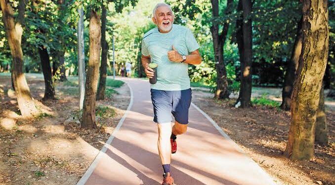 Rahasia Panjang Umur dari Orang Berusia 100 Tahun, Bisa Tetap Bugar Tanpa ke Gym