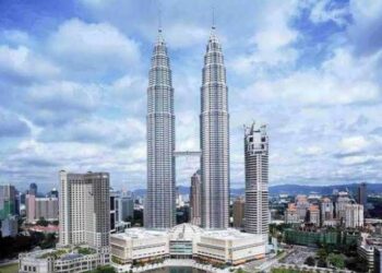 Jelajahi 5 Destinasi Wisata Penuh Warna di Malaysia