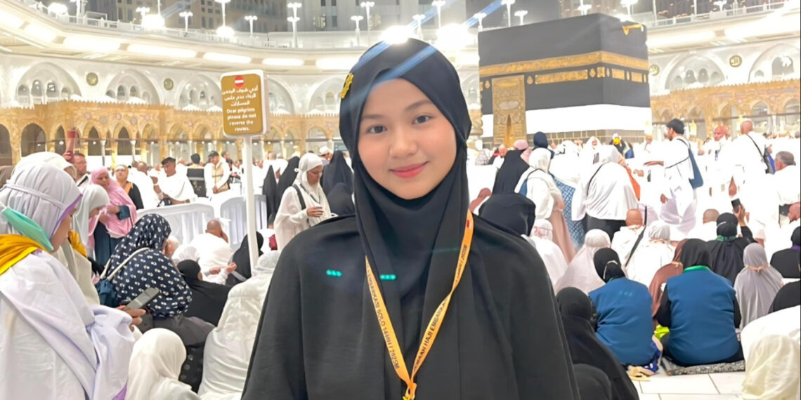 Viral! Levina Istiazah Berangkat Haji di Usia 18 Tahun, Gantikan Ibunda yang Telah Tiada