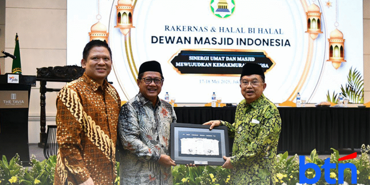 Dukung Ekonomi Umat, BTN dan DMI Teken Kerja Sama Donasi Digital dan KPR untuk Takmir Masjid