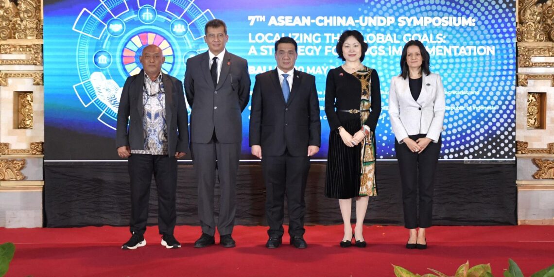 Simposium ASEAN-China di Bali, Wamen Ariza Soroti Kemiskinan dan Krisis Lingkungan