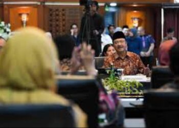 Pemerintah Percepat Persiapan Sekolah Rakyat, Fokus Rekrutmen Guru dan Perlindungan Anak.