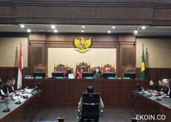 Zarof Ricar Menyebutkan Asal Miliaran Rupiah Saat Diperiksa di Pengadilan Tipikor.