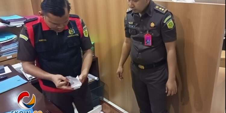 Kejagung Geledah Kantor Milik Tersangka Kurniadi Benggawan