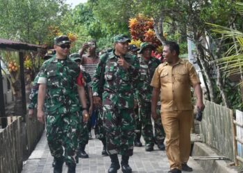 Dansatgas TMMD Kodim 1501/Ternate Tinjau Lokasi dan Progres Pengerjaan TMMD