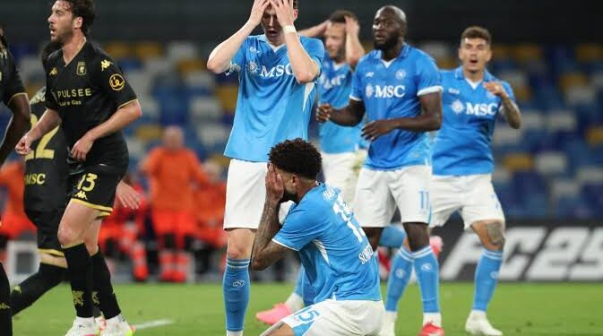 Napoli Ditahan Imbang Genoa 2-2 di Stadion Maradona, Puncak Klasemen Tetap Bertahan