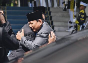 Prabowo Sambut Kunjungan Presiden Senat Kamboja Hun Sen di Istana Merdeka
