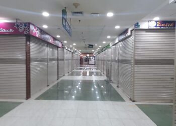 Peritel Terpuruk: Perang Dagang dan Biaya Operasional Jadi Pemicu