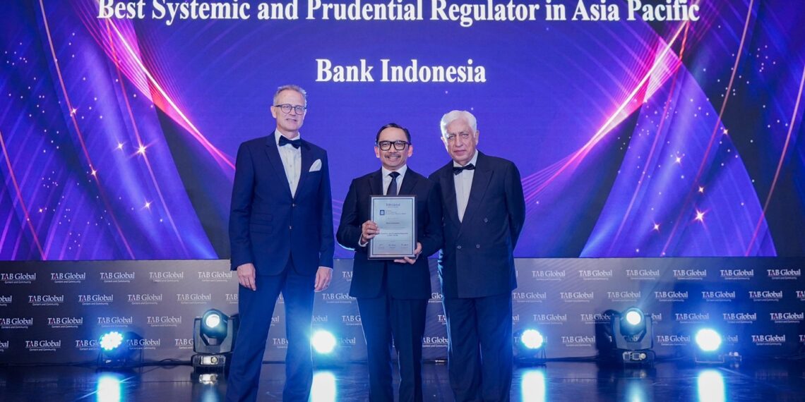 The Asian Banker Anugerahkan BI sebagai Regulator Sistemik dan Prudensial Terbaik