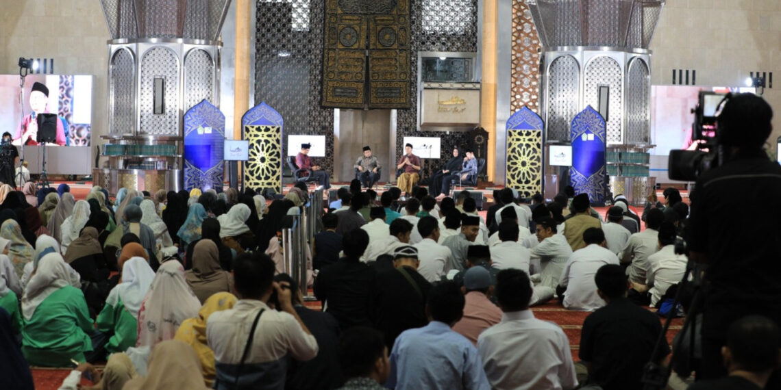 Gen-Z Hidupkan Masjid Istiqlal Lewat Peaceful Muharam