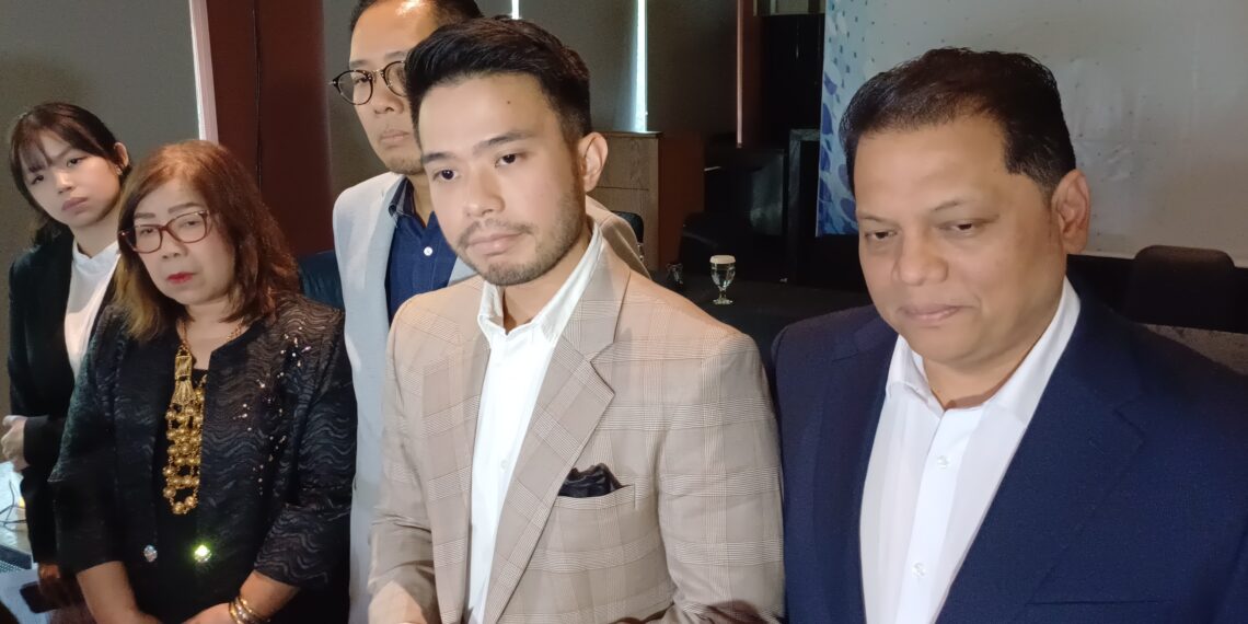 Yakub Hasibuan, kuasa hukum penyanyi Vidi Aldiano, memberikan tanggapan resmi atas gugatan pelanggaran hak cipta terkait lagu Nuansa Bening yang dinyanyikan Vidi dalam konser komersial.