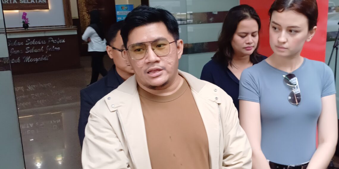 Kimberly Ryder Datangi Polres Jakarta Selatan, Laporkan Dugaan Penggelapan Mobil oleh Edward Akbar