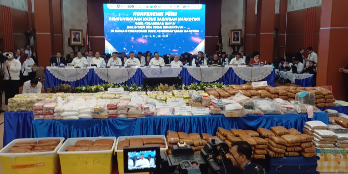 Aparat Gabungan Gagalkan Penyeludupan Terbesar Barkotika Jenis Sabu 72.883.1 gram