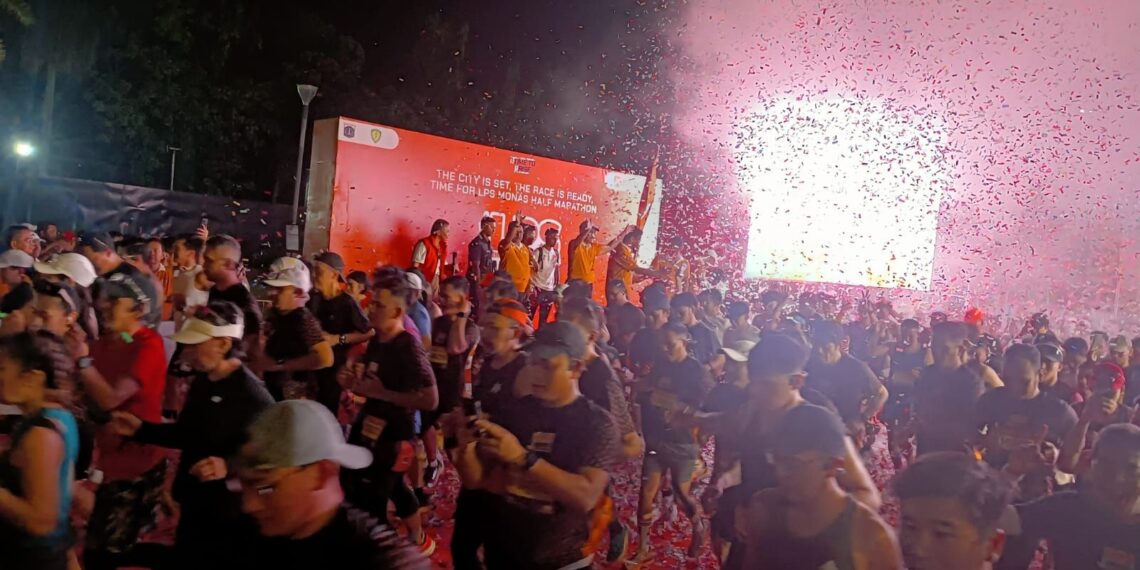7.500 Pelari Ikuti Ajang Half Marathon Jakarta