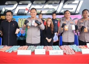 Selamatkan 15.000 Jiwa Anak Bangsa : Polres Metro Bekasi Kota Bongkar Jaringan Narkoba Bekasi-Bogor-Depok, 14 Ribu Butir Ekstasi Disita*