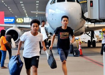 🧳 Fenomena #KaburAjaDulu: Ketika Generasi Muda Pilih Merantau Demi Masa Depan