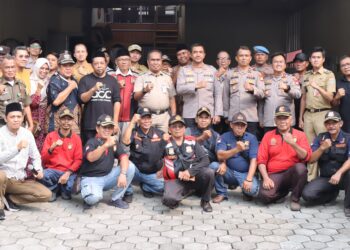 Dekatkan Diri ke Masyarakat, Kapolres Jakbar Gelar Dialog Bersama Warga Sukabumi Utara*