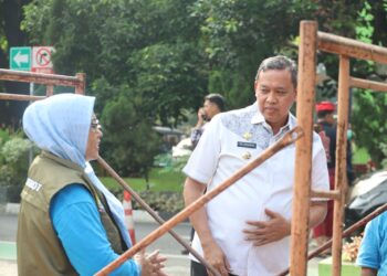 Tri Adhianto Tekankan Pegawai Memilah Sampah di Kantor Pemkot.