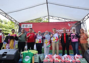 Ribuan Warga Antusias Padati Stadion Patriot Candrabhaga Meriahkan Forkot IV Kormi Kota Bekasi