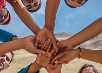 Tips Nyaman Bekerja Dalam Tim Kerja Profesional