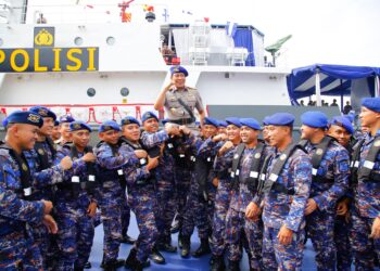 Wakapolri Pimpin Tabur Bunga di Teluk Jakarta, Peringati Hari Bhayangkara ke-79