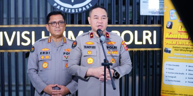 Polri Mutasi 702 Personel dari Brigjen hingga Kombes, Termasuk Promosi Jabatan Strategis dan Kapolres Polwan