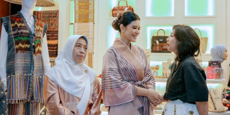 Ajang IFW 2025, Kahiyang Ayu Kenalkan Warisan Budaya Sumut