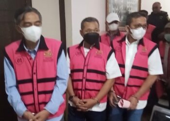 6 Tersangka Suap CPO Dilimpahkan  ke Kejari Jakarta Pusat