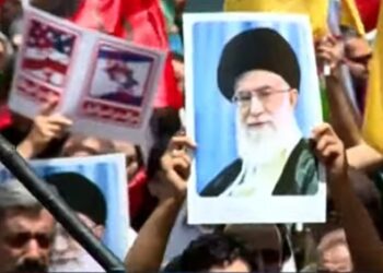 Ribuan Warga Iran Demo Dukung Pemimpin Tertinggi