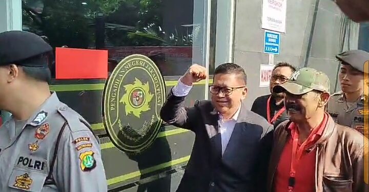 Hasto Jalani Sidang Kasus Suap Harun Masiku