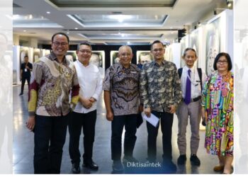 Lukisan Ilmuwan Ramaikan Panggung SciArt 8.0 di Vredeburg