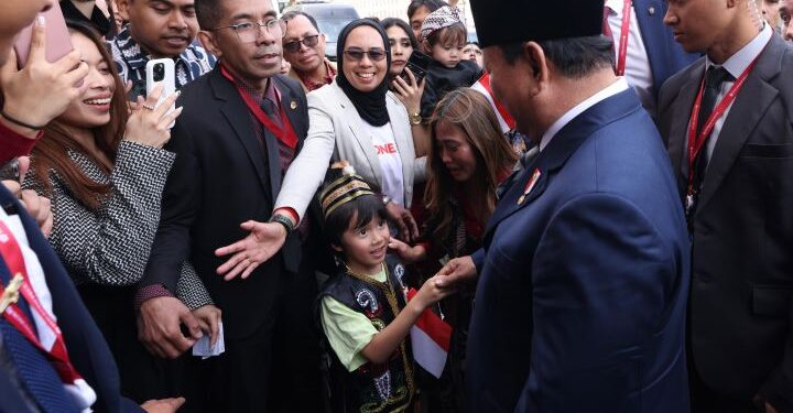Anak Kecil Minta Lego ke Prabowo Saat Tiba di Rusia untuk SPIEF