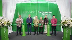 Schneider Electric Bangun Ekosistem Energi Bersih