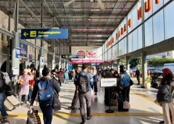 Mulai Hari Ini, Diskon Tiket Kereta-Pesawat & Tol Diberlakukan Pemerintah