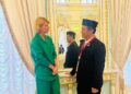 Menteri Pertanian Rusia Oksana Nikolaevna Lut dan Mentan RI Andi Amran Sulaiman berdiri bersama dalam pertemuan kerja sama pangan di St. Petersburg, 20 Juni 2025.
