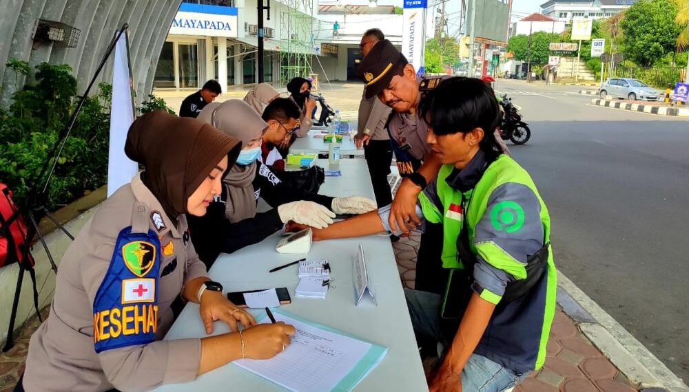 Polda Jateng Gelar Layanan Kesehatan Gratis Pengemudi Ojol